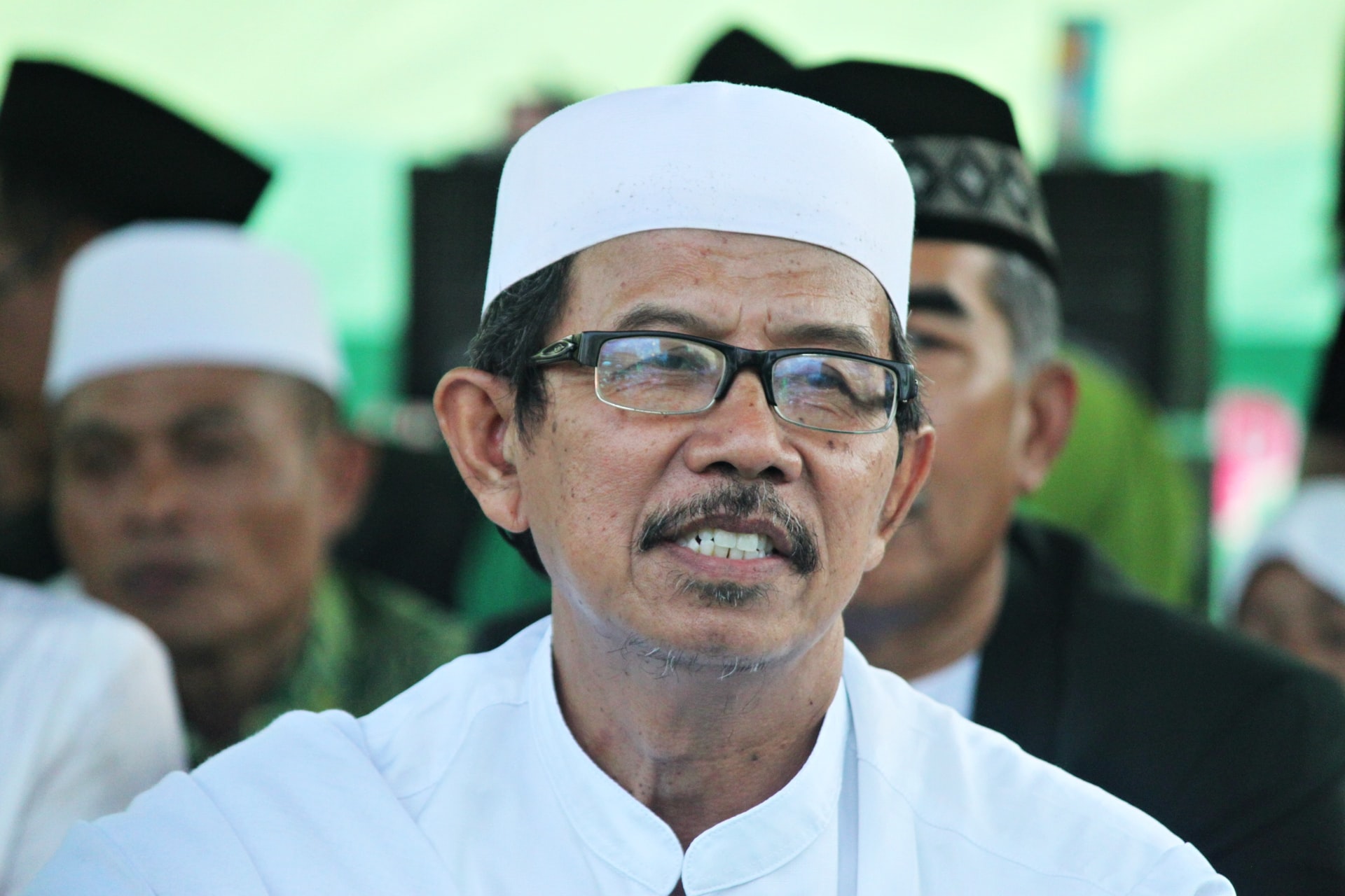 Индонезия мусульманский. Индонезийцы мусульмане. Мусульмане Индонезии фото.