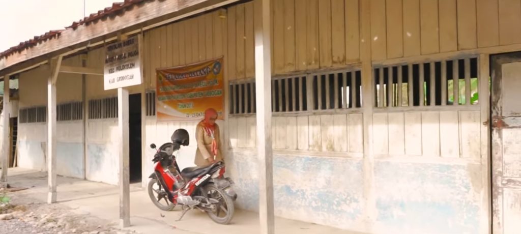 Dedikasi Tanpa Henti Guru Grobogan Lalui Sulitnya Akses Demi Mengajar di Pelosok, Simak Kisah Harunya