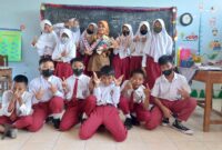 Vuri Putri Yonatin, S.Pd., Guru di SD Negeri Banjarharjo
