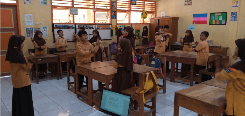 Kelas Aktif