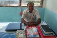 Thomas Maman, S.Fil/Guru di SMPN 1 Buyasuri