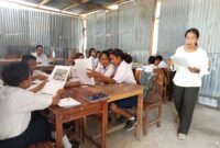 Foto: Proses belajar mengajar di SMP Negeri 5 Kupang  Barat Satu Atap, Kabupaten Kupang Provinsi Nusa Tenggara Timur