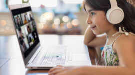 Foto: Ilustrasi siswa belajar menggunakan perangkat audio/pixabay.com