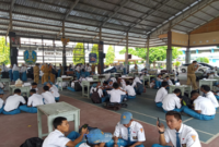 Siswa SMKN 1 Blitar sedang melaksanakan kegiatan Projek Penguratan Profil Pelajar Pancasila (P5)