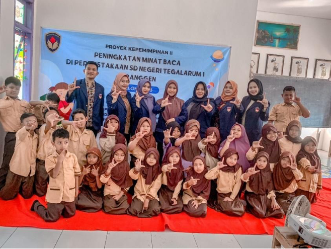 Mahasiswa PPG UPGRIS Berdayakan Perpustakaan SD Negeri Tegalarum I
