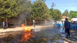 Fire Drill for Kids: SDN Gunungpati 02 Kota Semarang dan Pemadam Kebakaran Suguhkan Pembelajaran Asik Luar Kelas/NaikPangkat.com