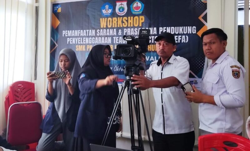 Teaching Factory di SMK Negeri 1 Polewali