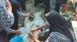 Pembelajaran Kolaborasi antara Mapel IPAS dan Dasar-Dasar DKV di SMK Negeri 1 Polewali