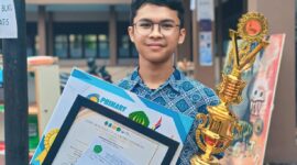 Alga Pratama Putra Siswa SMAN 11 Garut dan Calon Duta Baca 