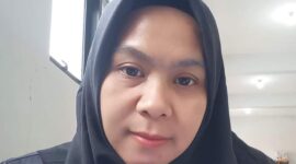 Heni Nurani, S.Pd., guru di SMAN 5 Garut
